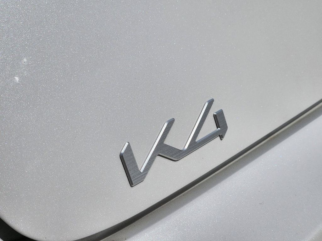 New 2026 Kia K4 GT-Line image 8