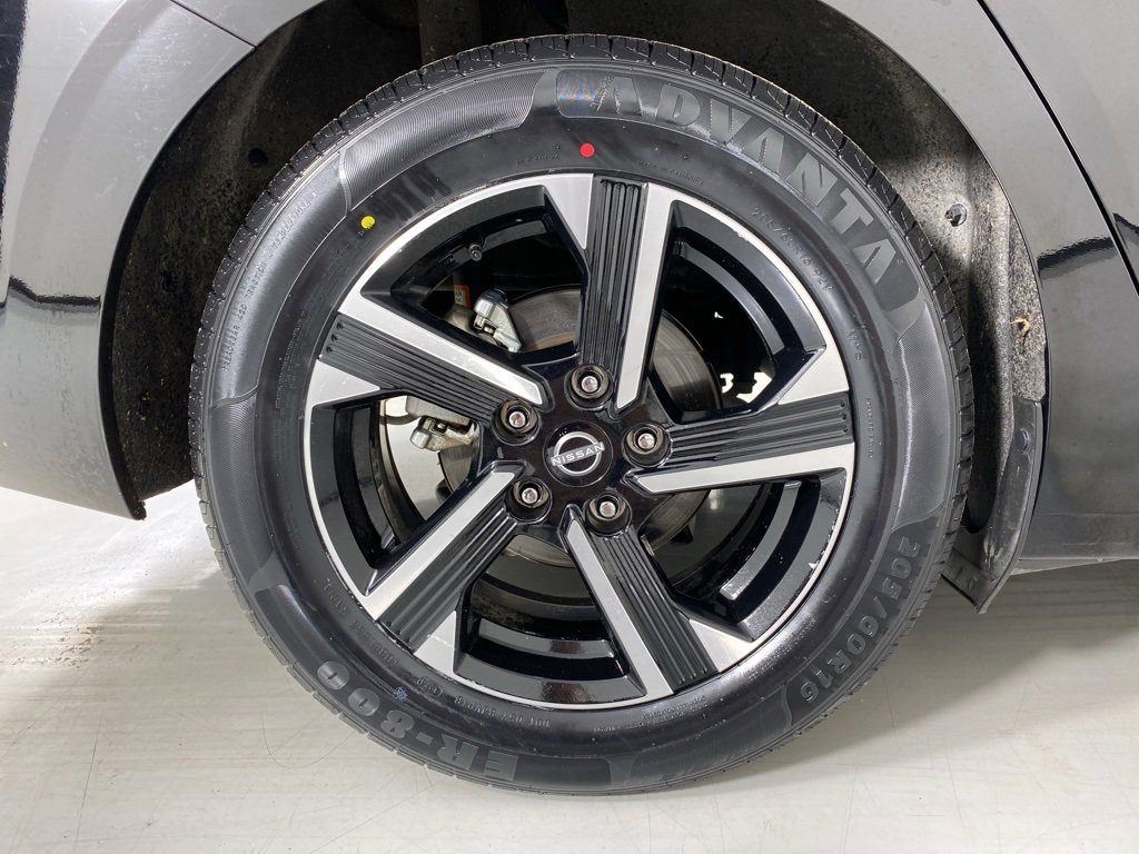 Used 2024 Nissan Sentra SV image 9