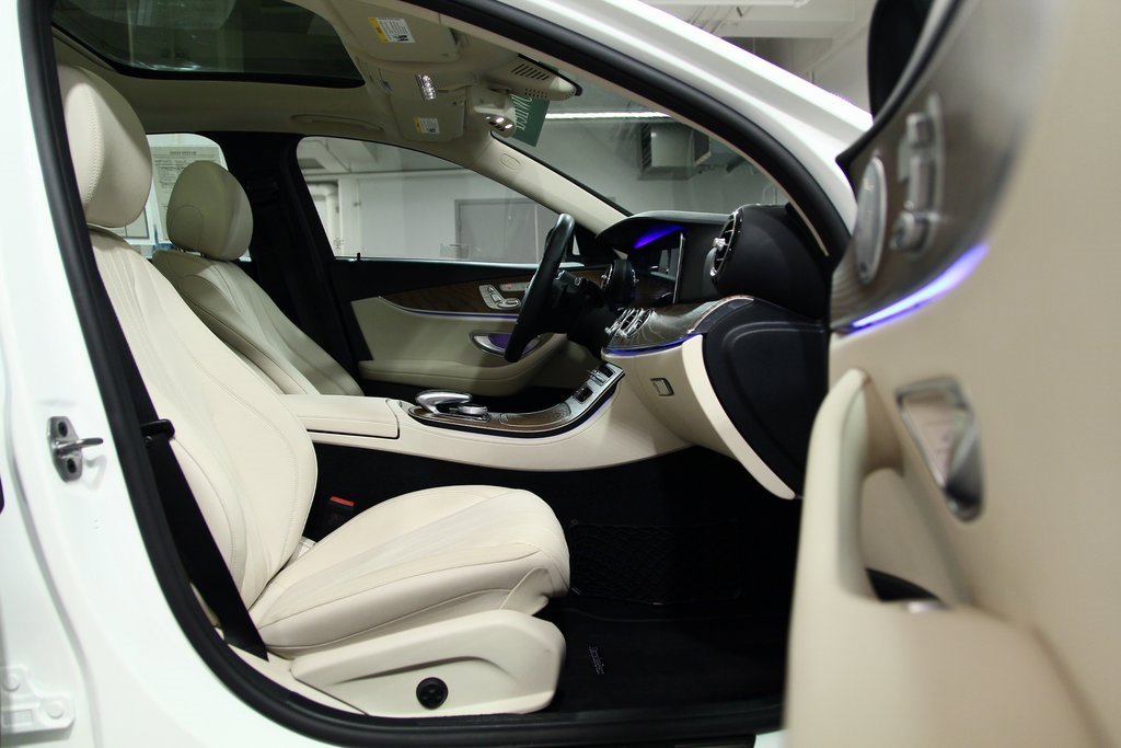 Used 2020 Mercedes-Benz E 350 4MATIC Sedan image 24