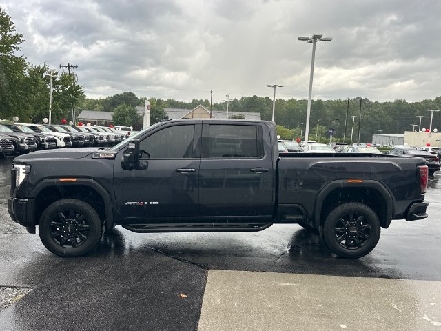 Used 2024 GMC Sierra 2500 AT4 w/ AT4 Preferred Package AWD/4WD image 8