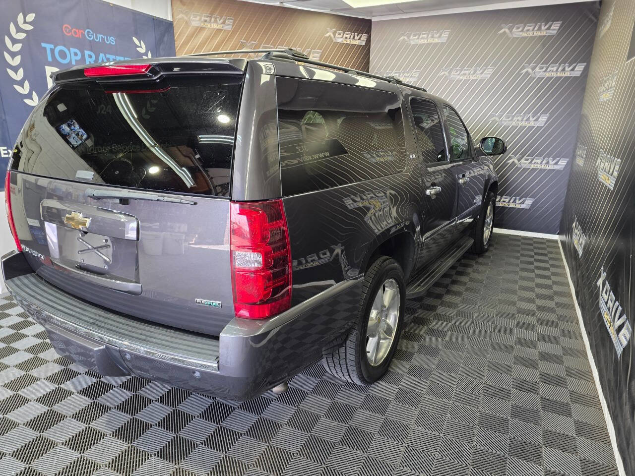 Used 2011 Chevrolet Suburban LTZ image 16