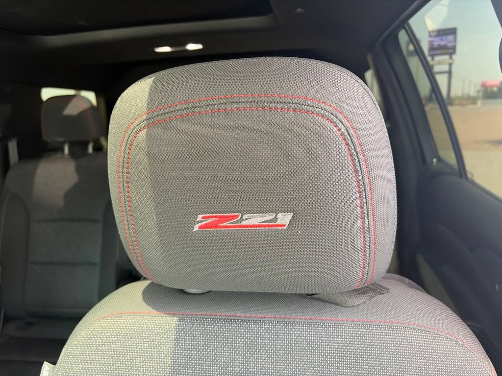 Used 2024 Chevrolet Traverse Z71 w/ LPO, Floor Liner Package AWD/4WD image 18