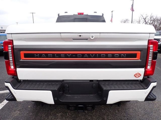 New 2026 Ford F250 Lariat w/ Black Appearance Package image 6