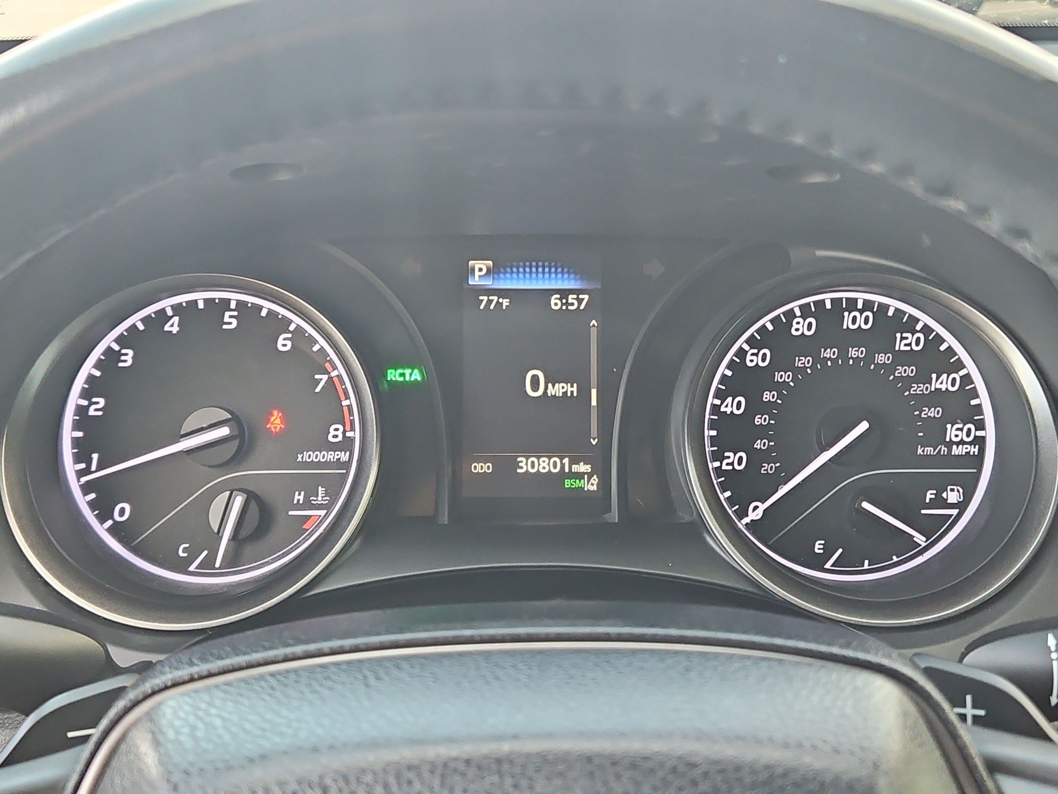 Used 2021 Toyota Camry SE w/ Convenience Package FWD image 15