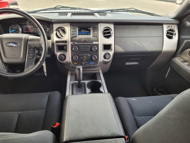 Used 2017 Ford Expedition XLT AWD/4WD image 6