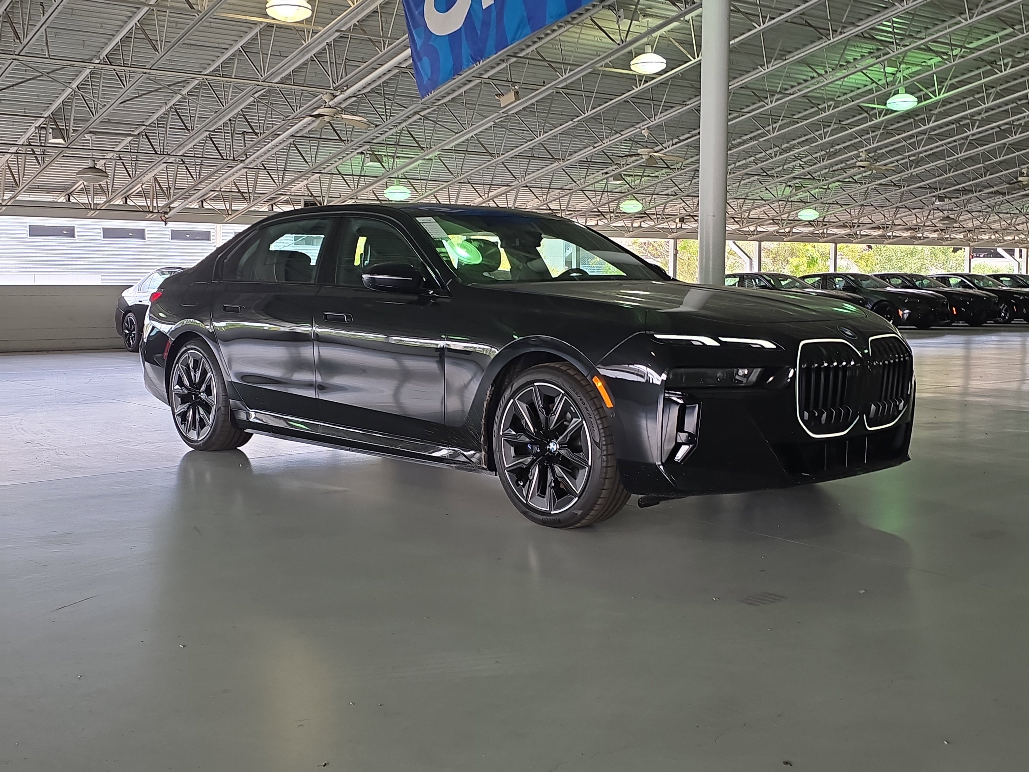 New 2026 BMW i7 eDrive50 w/ M Sport Package image 2