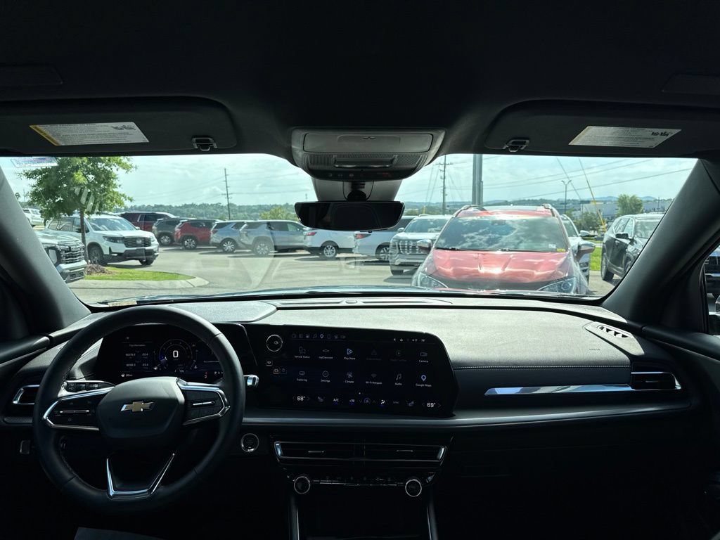 Used 2026 Chevrolet Traverse LT w/ Driver Confidence Package FWD image 21