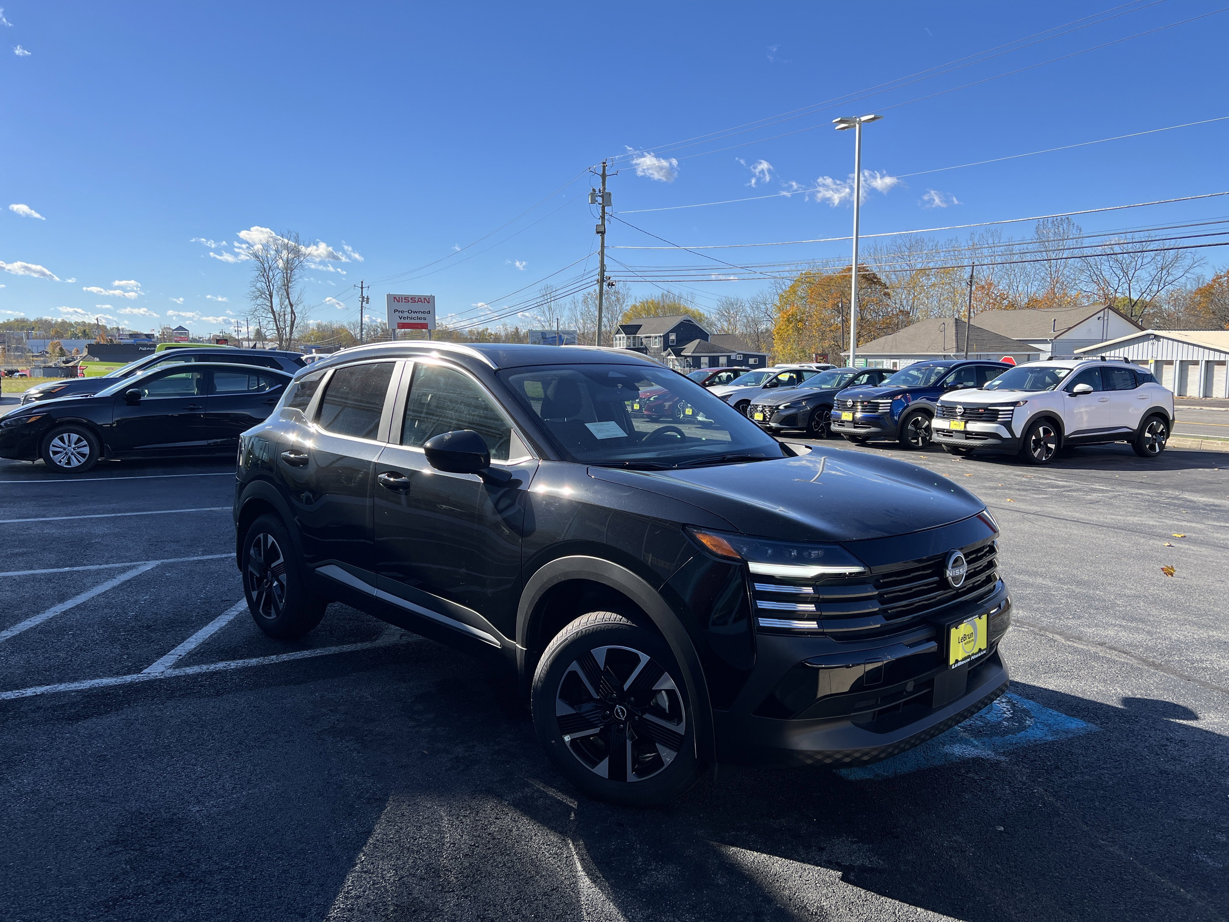 New 2025 Nissan Kicks SV w/ SV Premium Package image 10