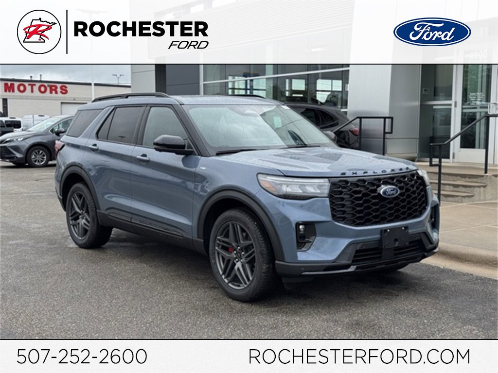New 2025 Ford Explorer ST-Line w/ Premium Package