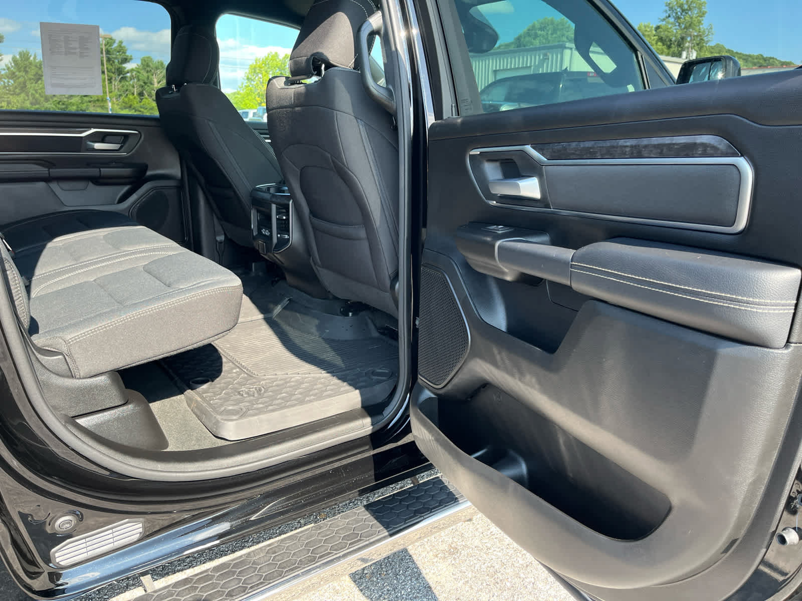 Used 2024 RAM 1500 Big Horn AWD/4WD image 28