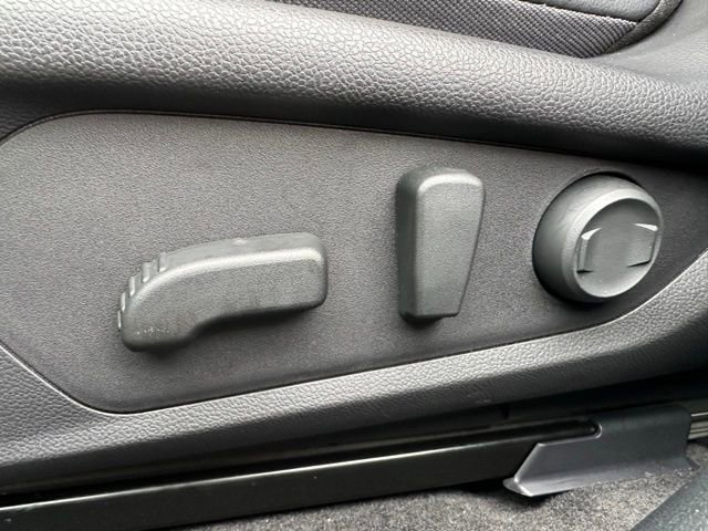 Used 2025 Subaru Crosstrek 2.5i Limited image 19