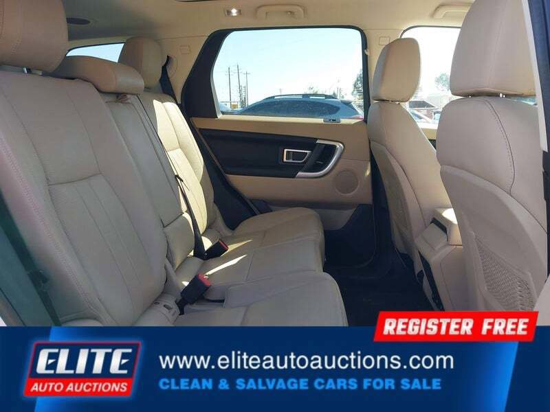 Used 2019 Land Rover Discovery Sport AWD/4WD image 15