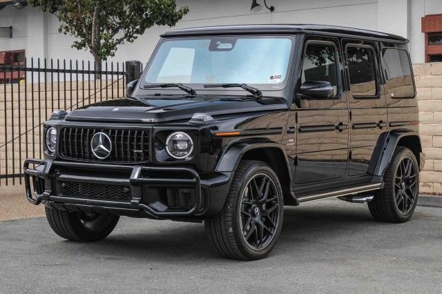 New 2025 Mercedes-Benz G 63 AMG 4MATIC image 3