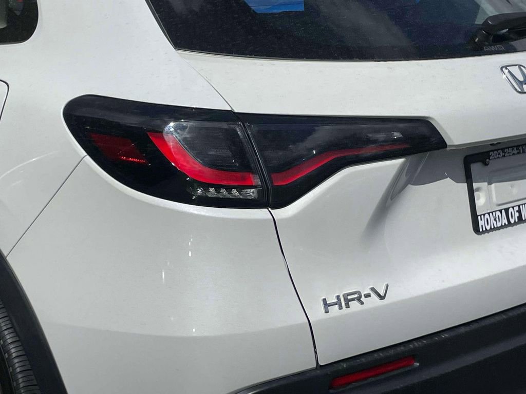 Certified 2024 Honda HR-V LX image 9