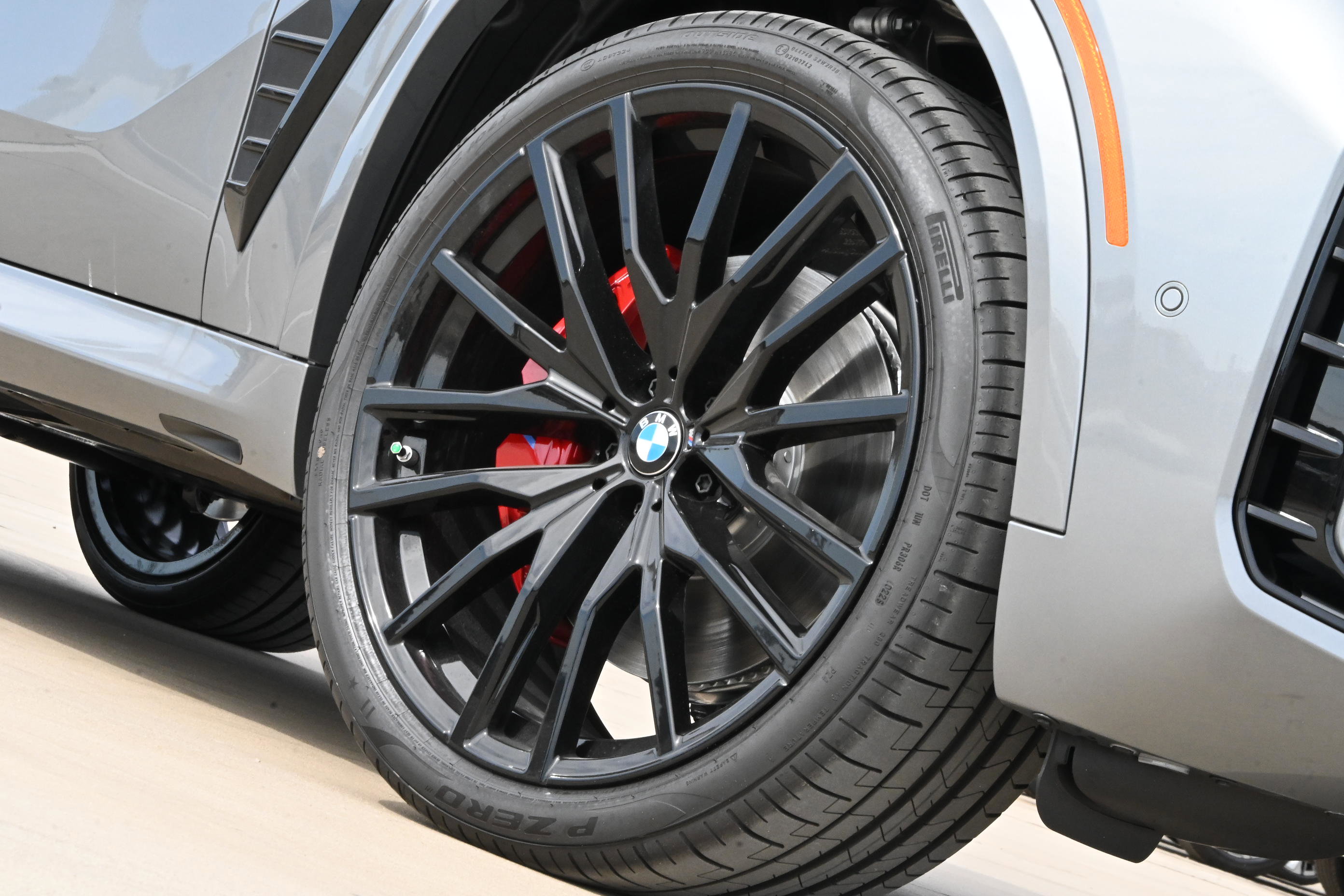 New 2026 BMW X5 xDrive40i w/ M Sport Package image 8