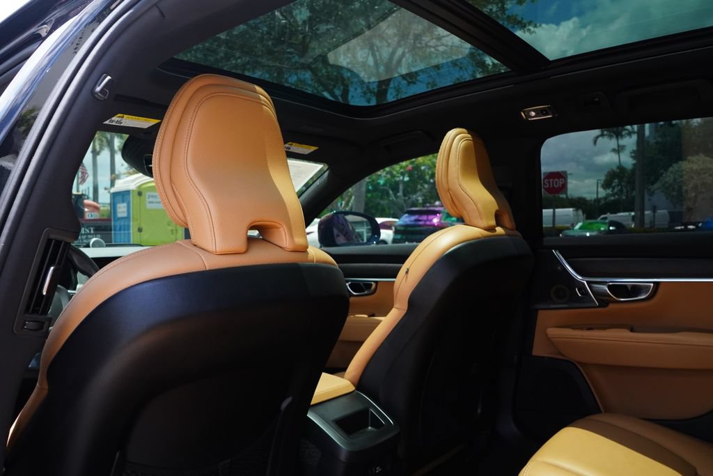 Used 2019 Volvo V90 T6 Cross Country AWD/4WD image 19