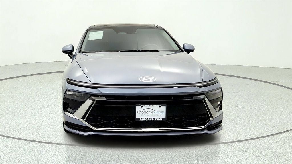 Used 2026 Hyundai Sonata SEL FWD image 2