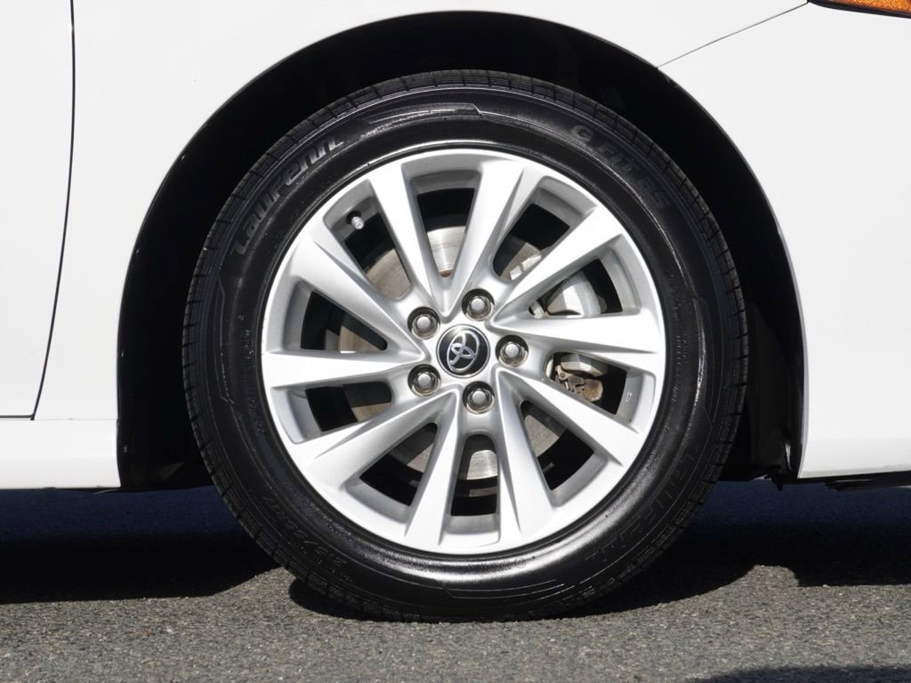 Used 2024 Toyota Camry LE image 10