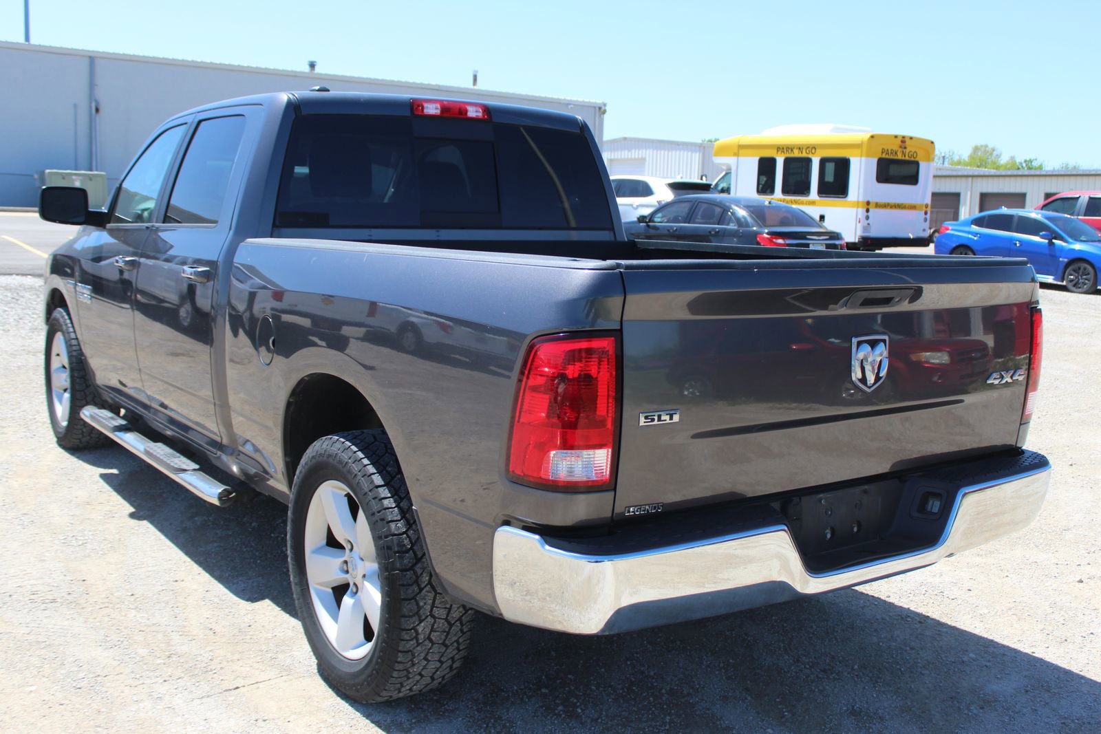 Used 2016 RAM 1500 Classic SLT AWD/4WD image 4