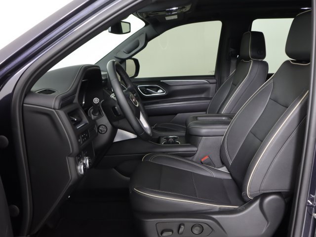 Used 2023 GMC Yukon SLT w/ SLT Luxury Package AWD/4WD image 12