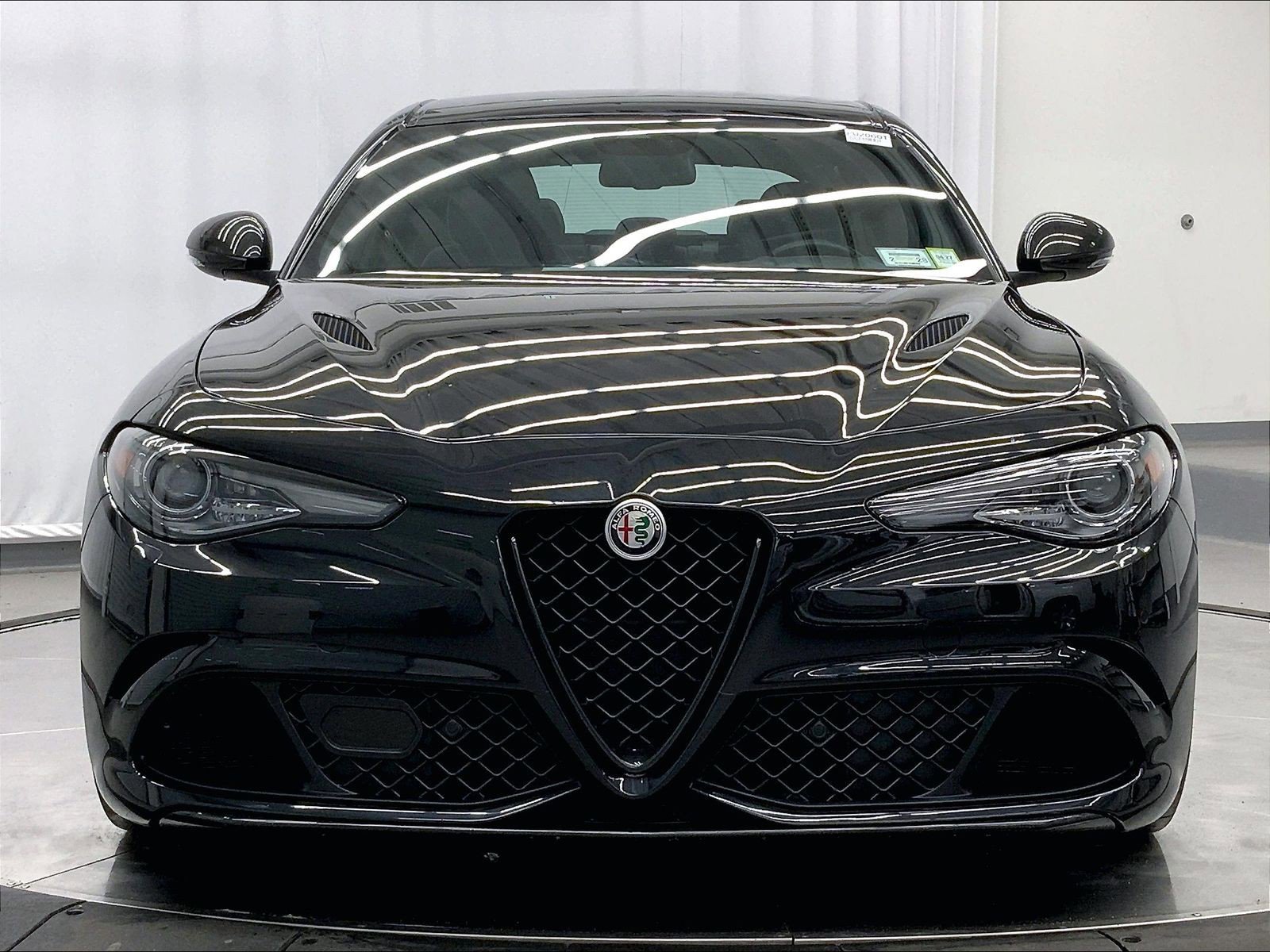 Used 2021 Alfa Romeo Giulia Quadrifoglio RWD image 10