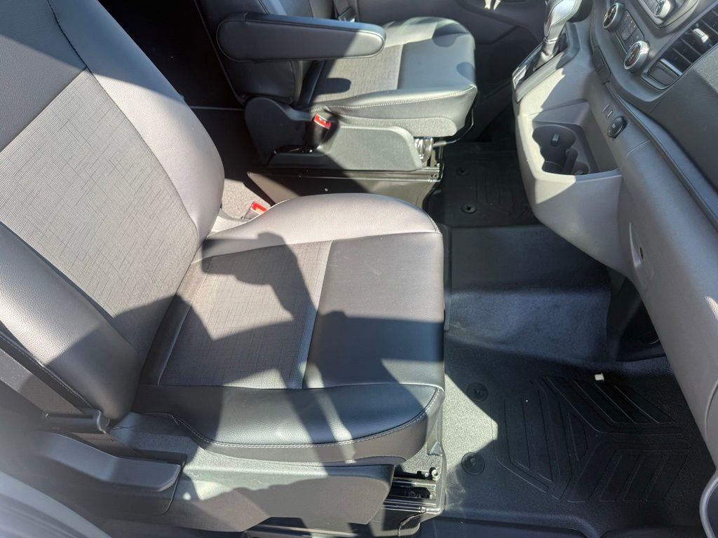 New 2026 Ford Transit 250 148 Medium Roof w/ Load Area Protection Package RWD image 60