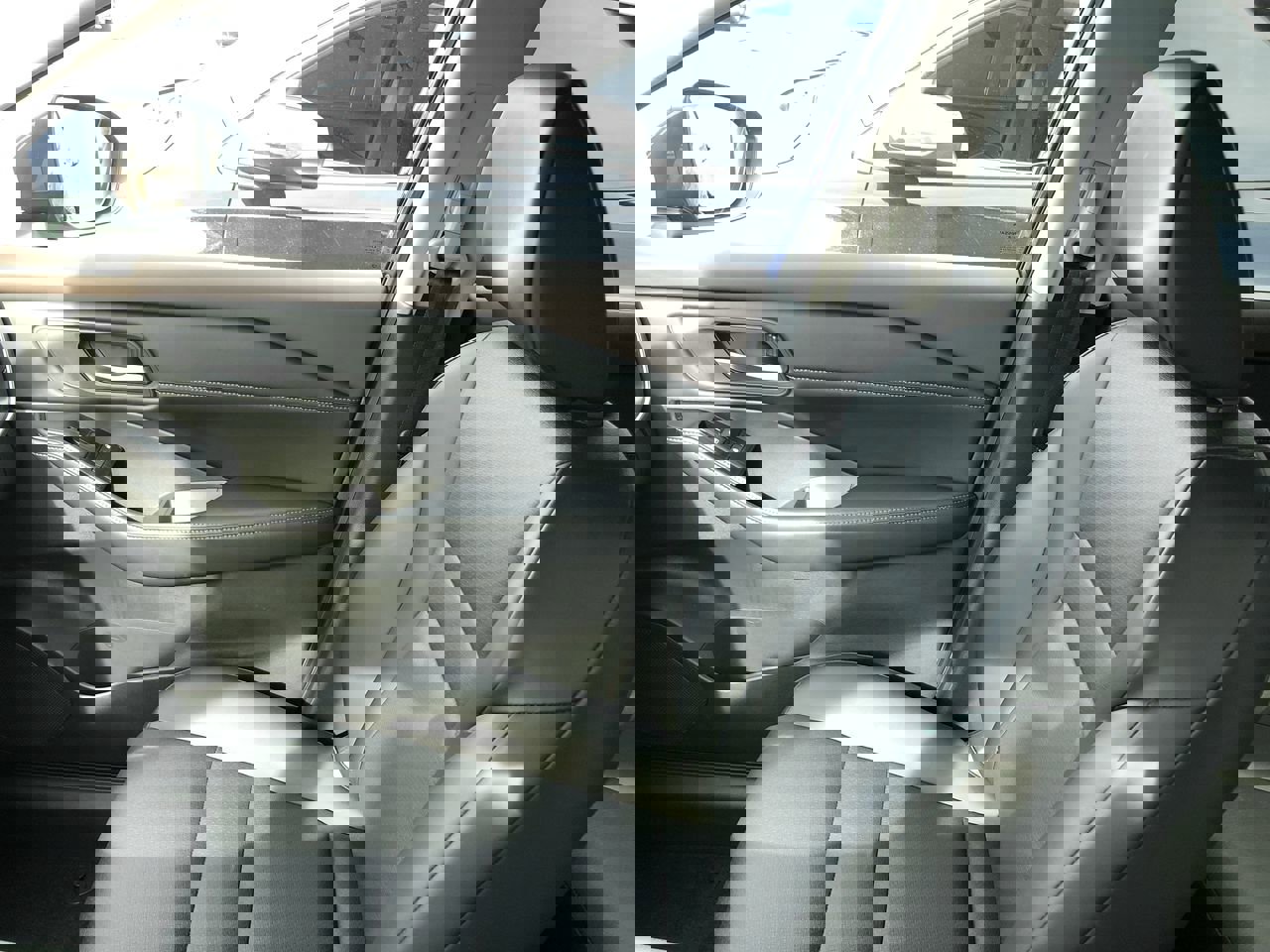 Used 2023 Nissan Rogue SV w/ SV Premium B Package image 23