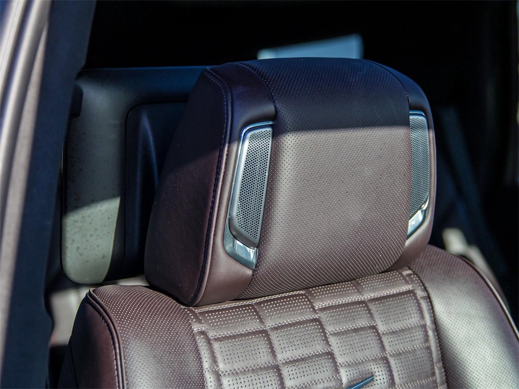 Used 2023 Cadillac Escalade Sport Platinum w/ LPO, ONYX Package image 16