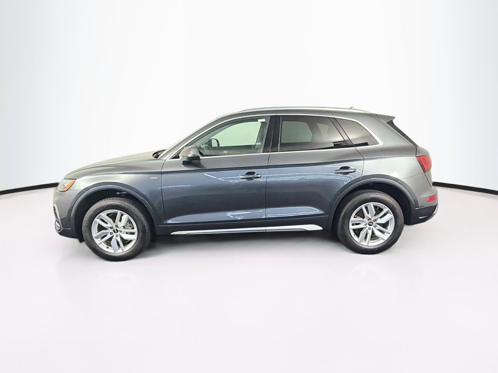 Used 2024 Audi Q5 2.0T Premium AWD/4WD image 4
