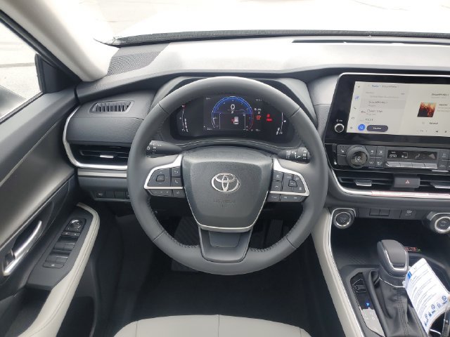 New 2026 Toyota Grand Highlander AWD image 13