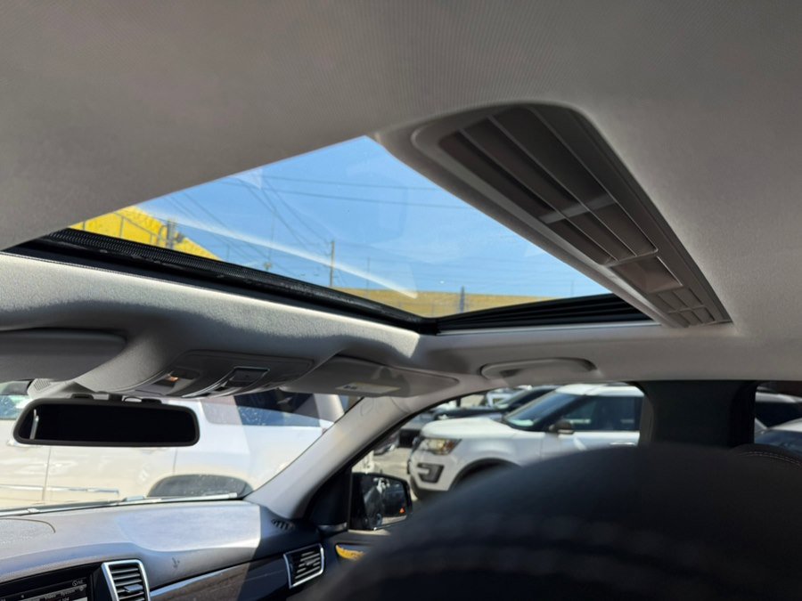 Used 2014 Mercedes-Benz ML 350 4MATIC image 11