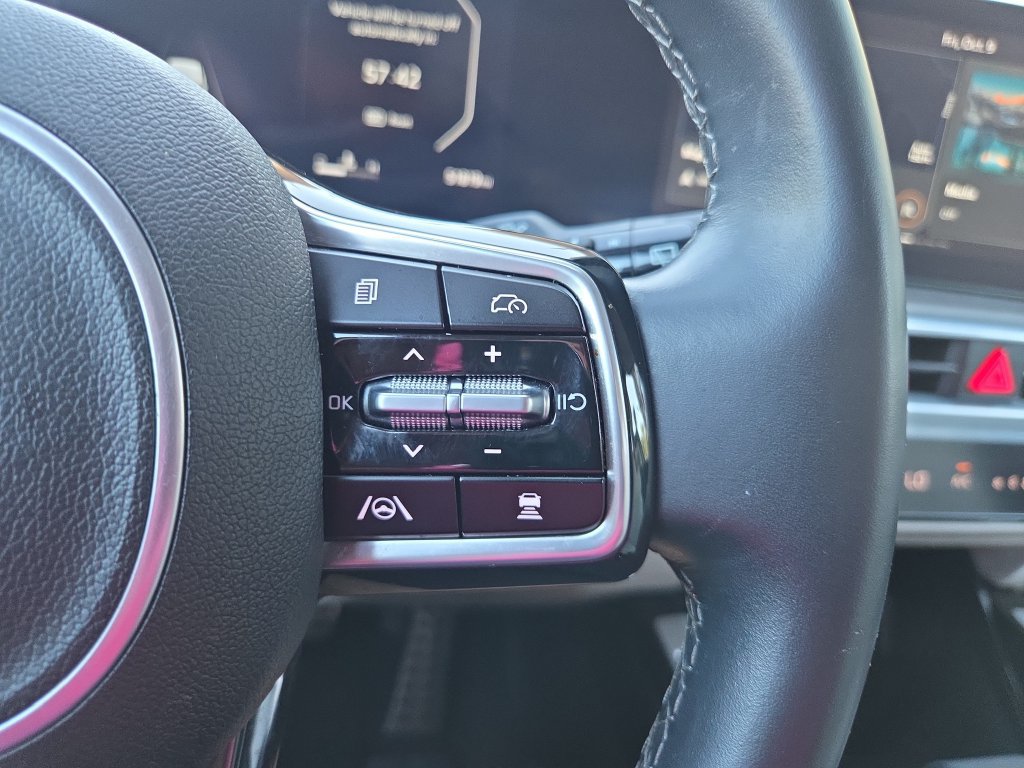 Used 2025 Kia Sorento SX AWD/4WD image 22