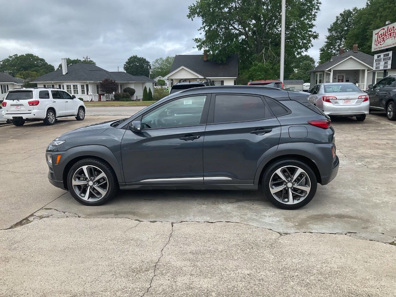 Used 2020 Hyundai Kona Limited FWD image 6