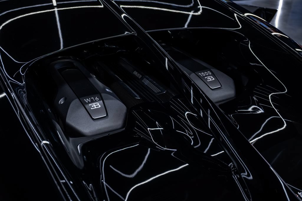 Used 2018 Bugatti Chiron AWD/4WD image 25