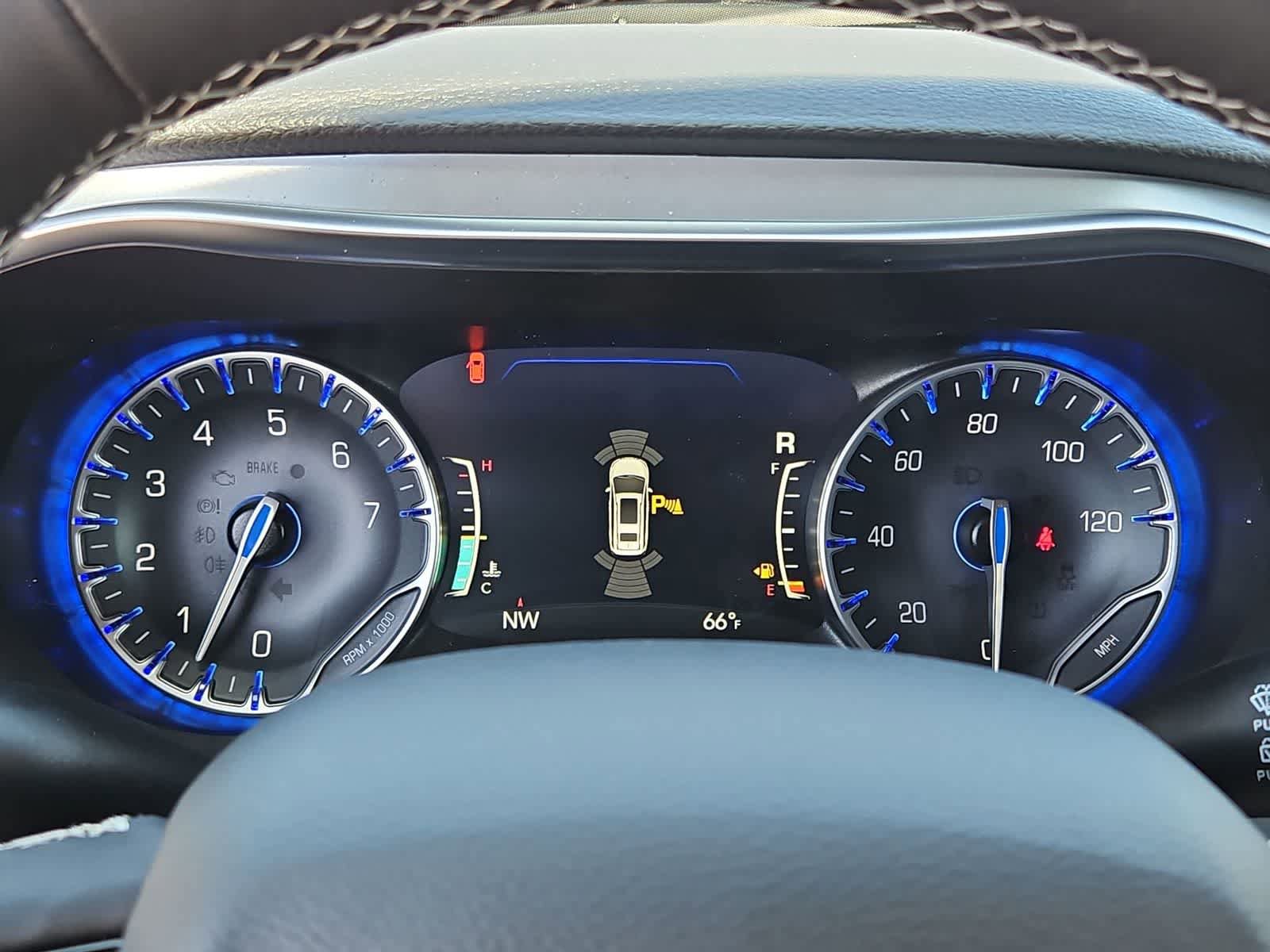 New 2026 Chrysler Pacifica Limited AWD/4WD image 32