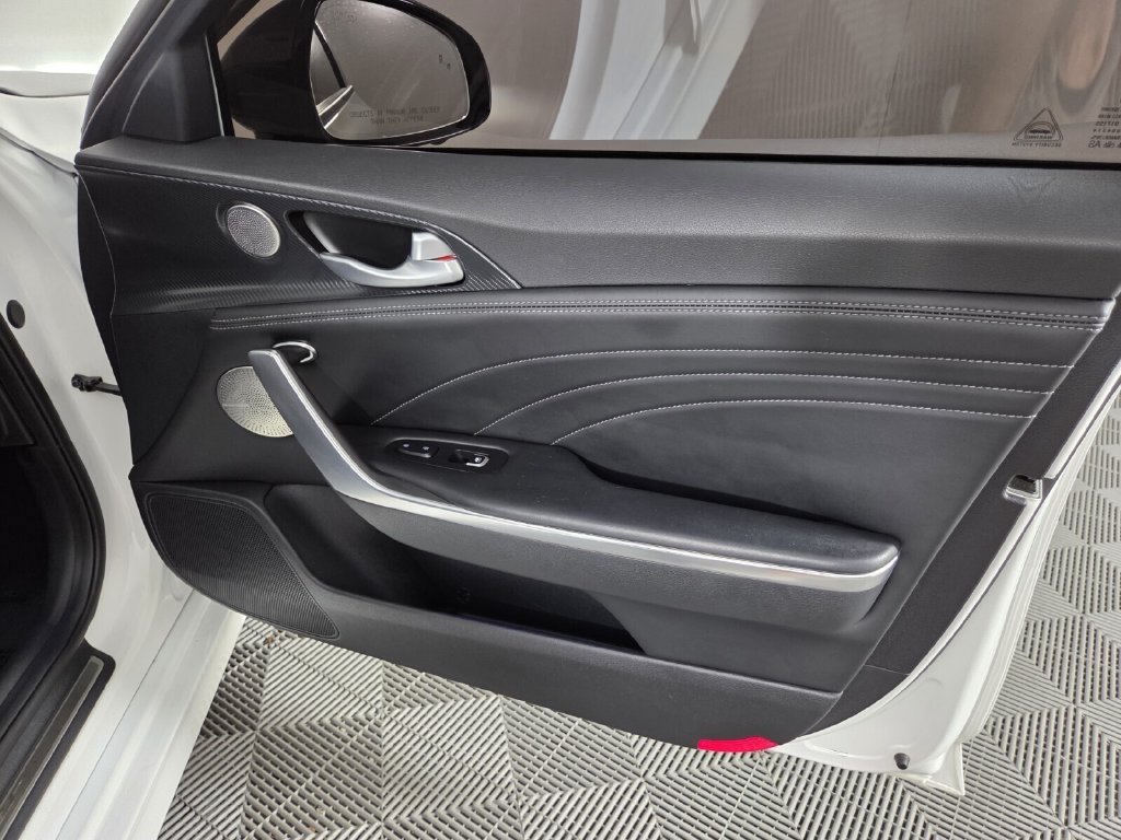 Used 2022 Kia Stinger GT2 w/ Scorpion Package RWD image 35
