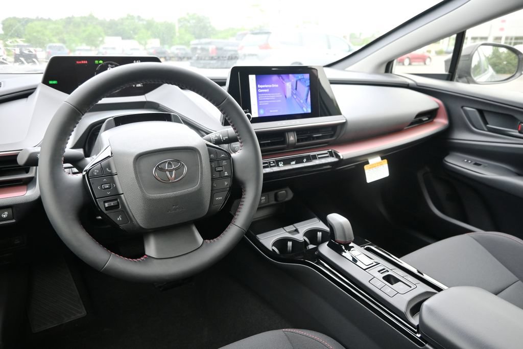 New 2026 Toyota Prius Plug-In Hybrid FWD image 18