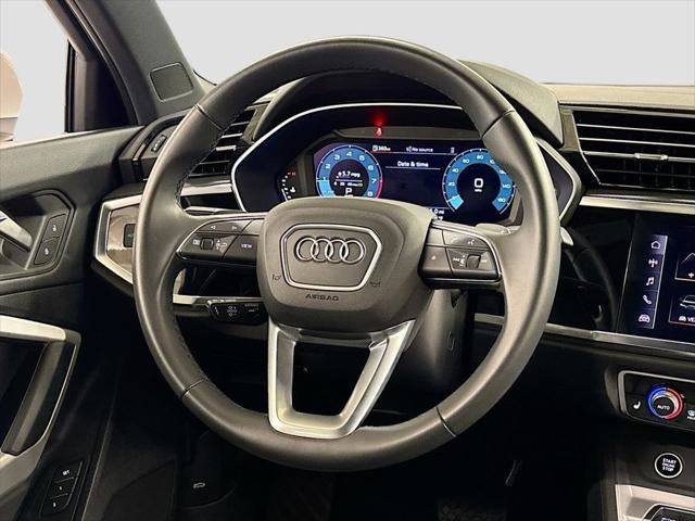 Certified 2025 Audi Q3 2.0T Premium w/ Convenience Package AWD/4WD image 18