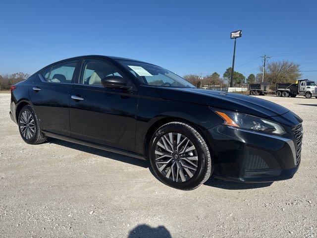 Used 2024 Nissan Altima 2.5 SV image 7