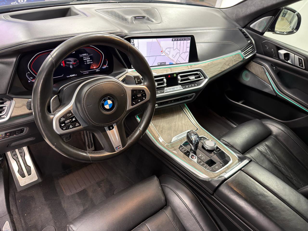Used 2020 BMW X5 M50i w/ Executive Package image 28