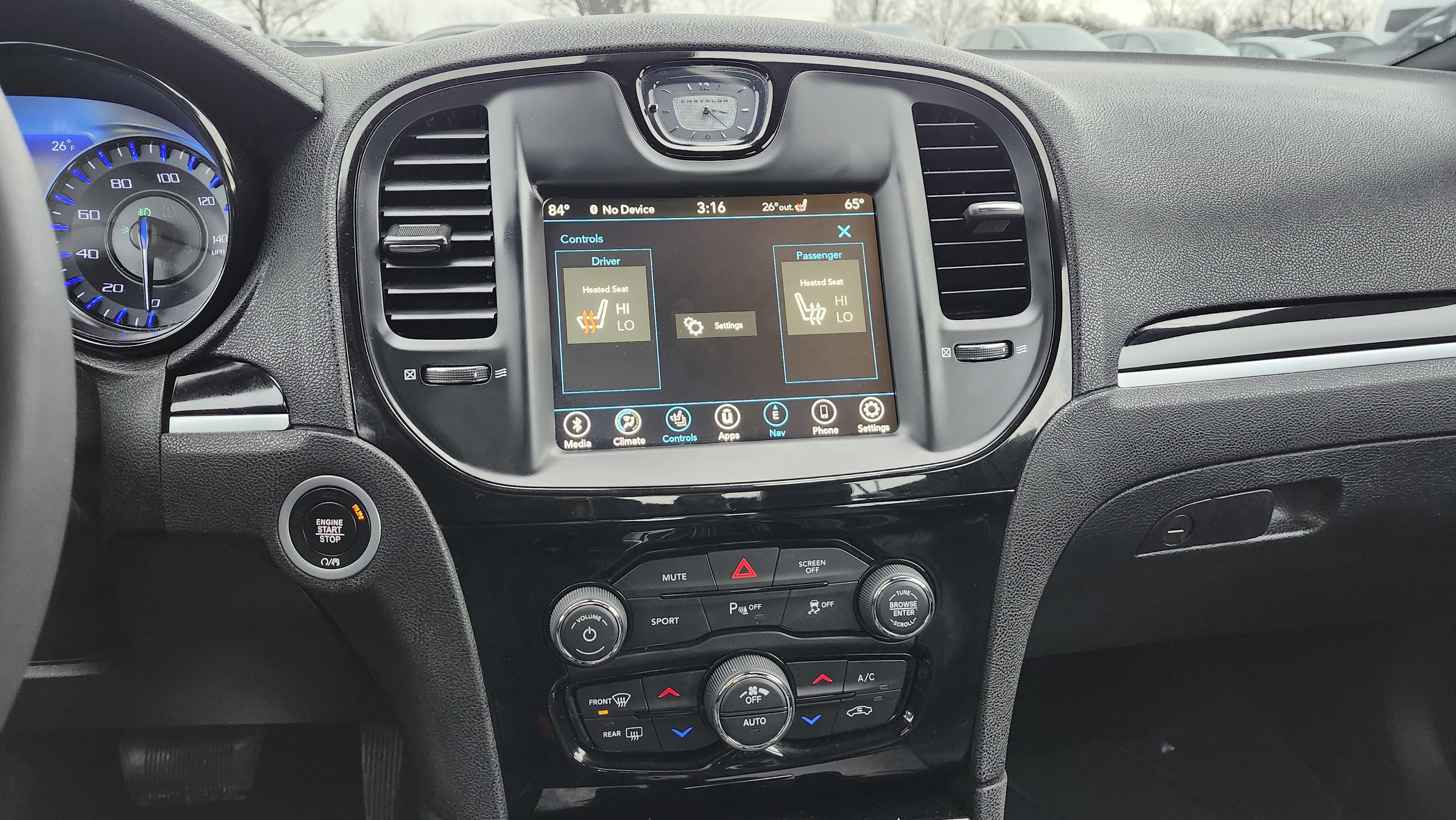 Used 2023 Chrysler 300 S image 32