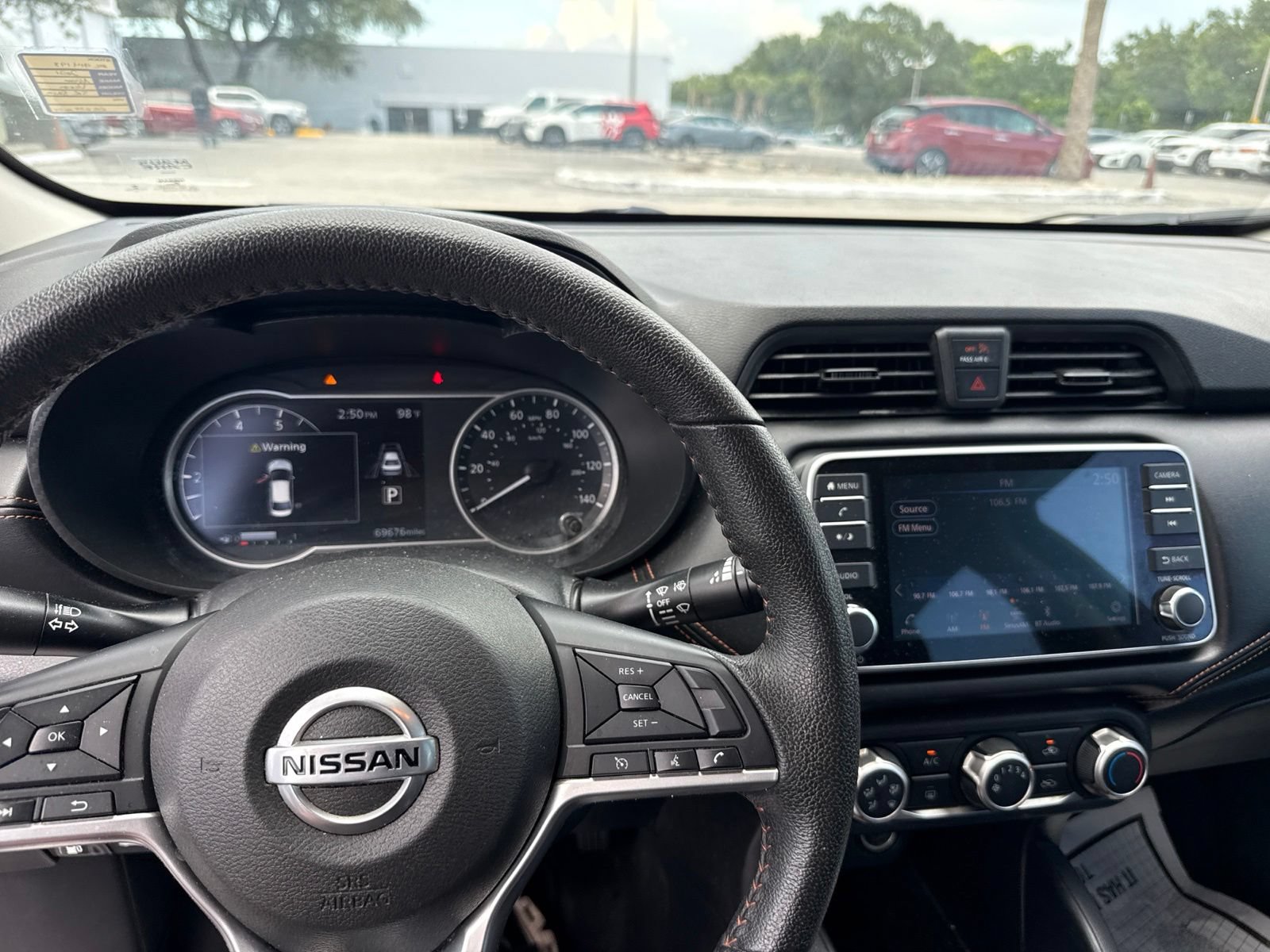 Used 2021 Nissan Versa SR w/ Electronics Package FWD image 6