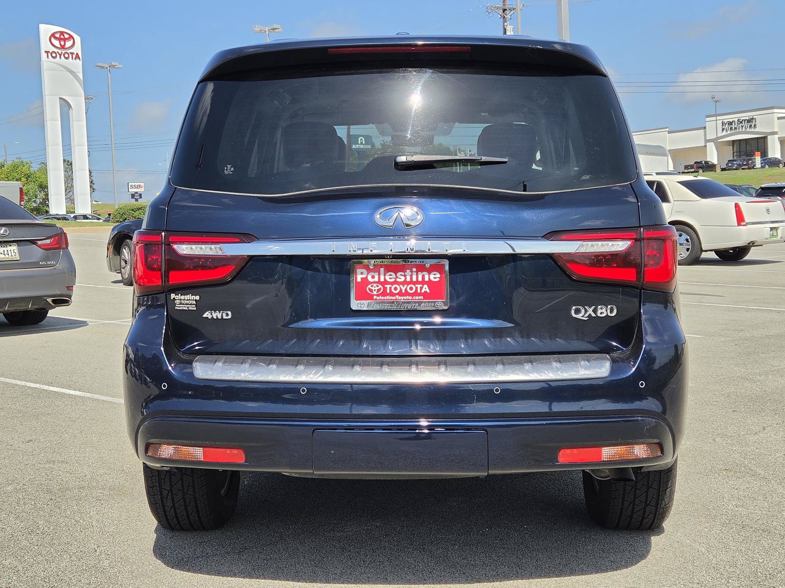 Used 2024 INFINITI QX80 Luxe AWD/4WD image 5