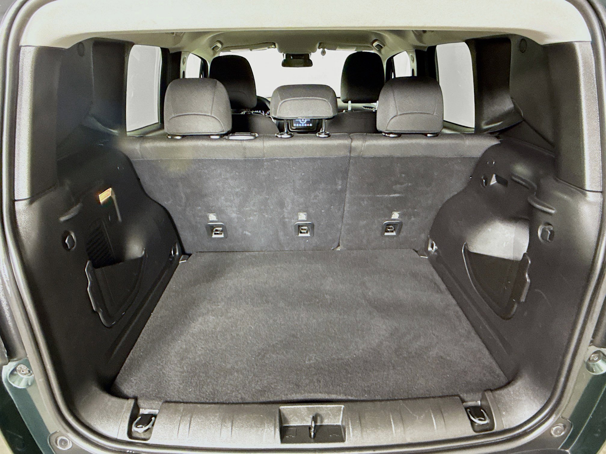 Used 2021 Jeep Renegade Sport image 32