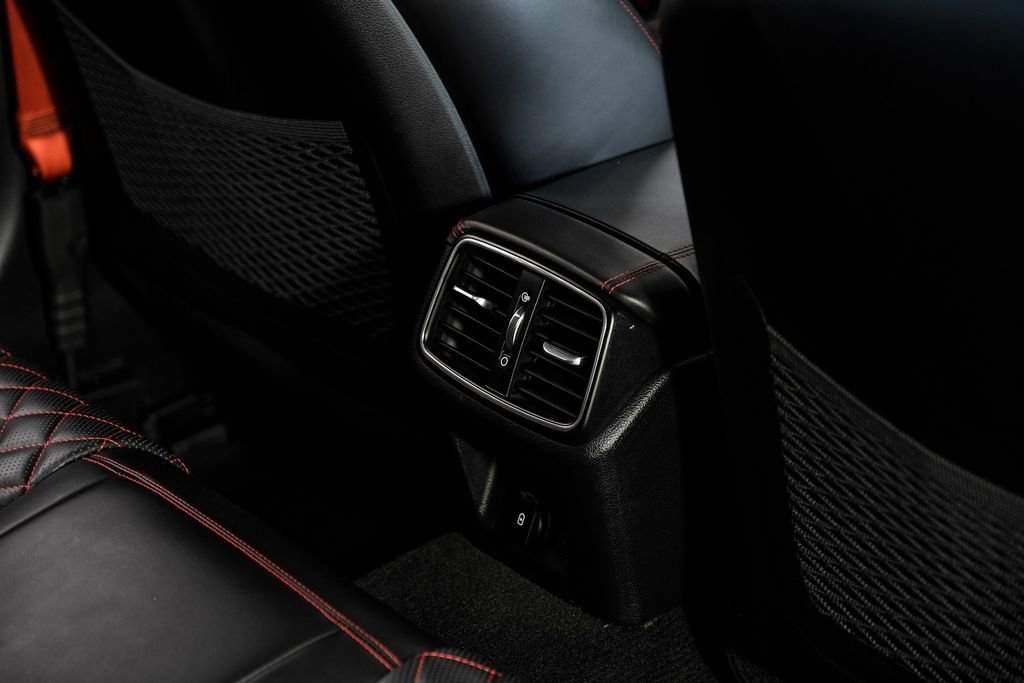 Used 2022 Genesis G70 3.3T w/ Sport Prestige Package image 43