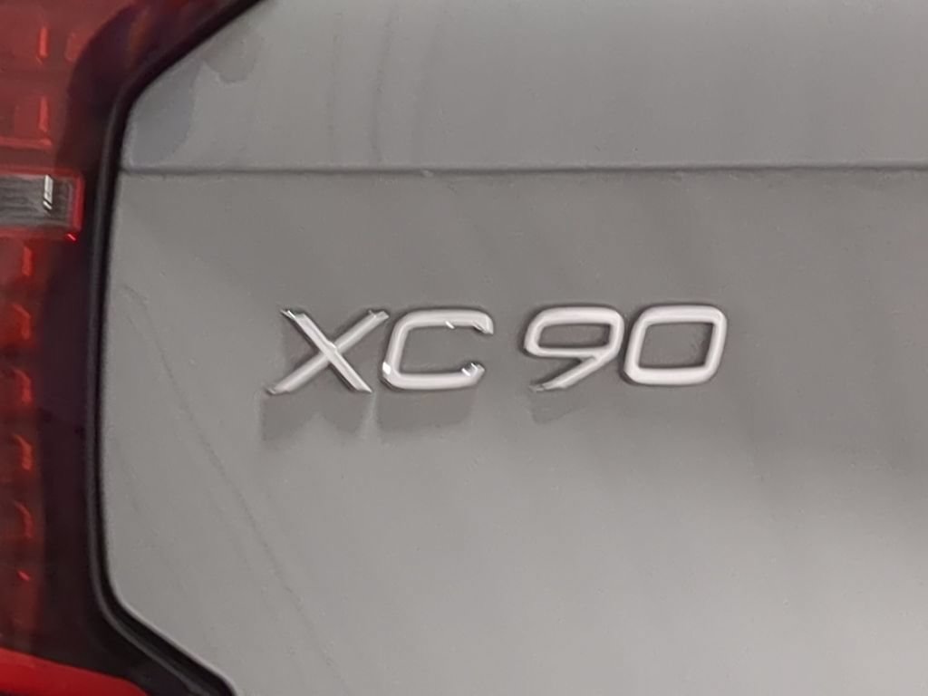 Used 2026 Volvo XC90 B5 Plus w/ Protection Package AWD/4WD image 15
