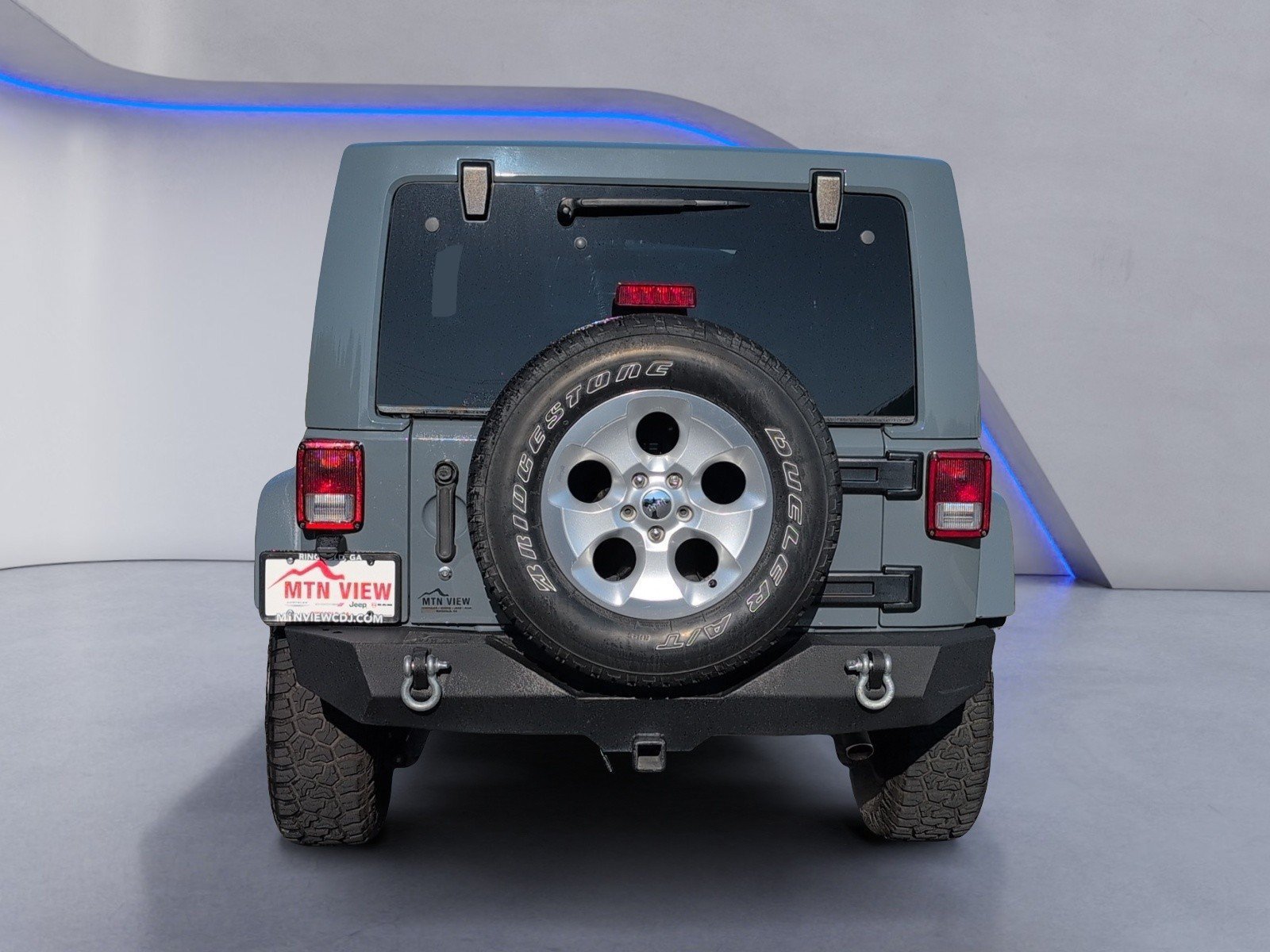 Used 2015 Jeep Wrangler Unlimited Sahara w/ Connectivity Group AWD/4WD image 6