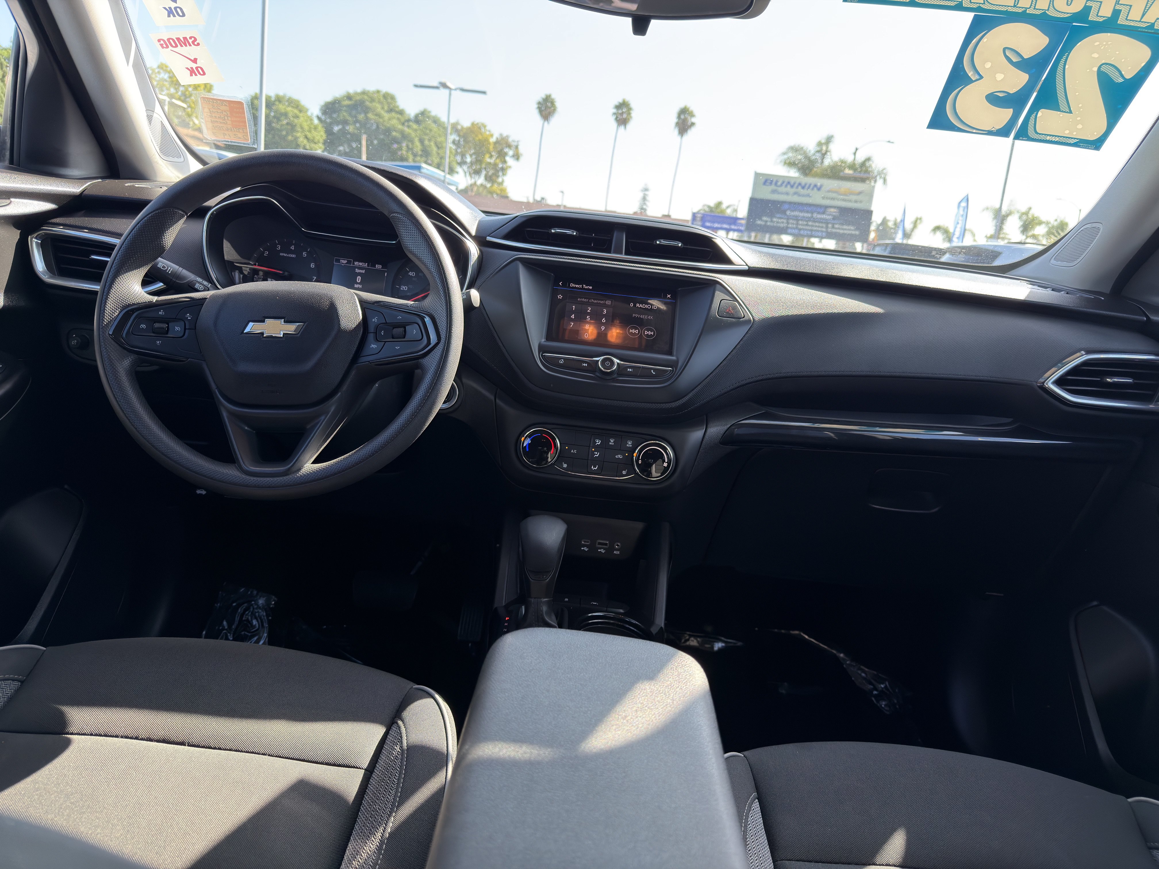 Used 2023 Chevrolet TrailBlazer LT FWD image 19
