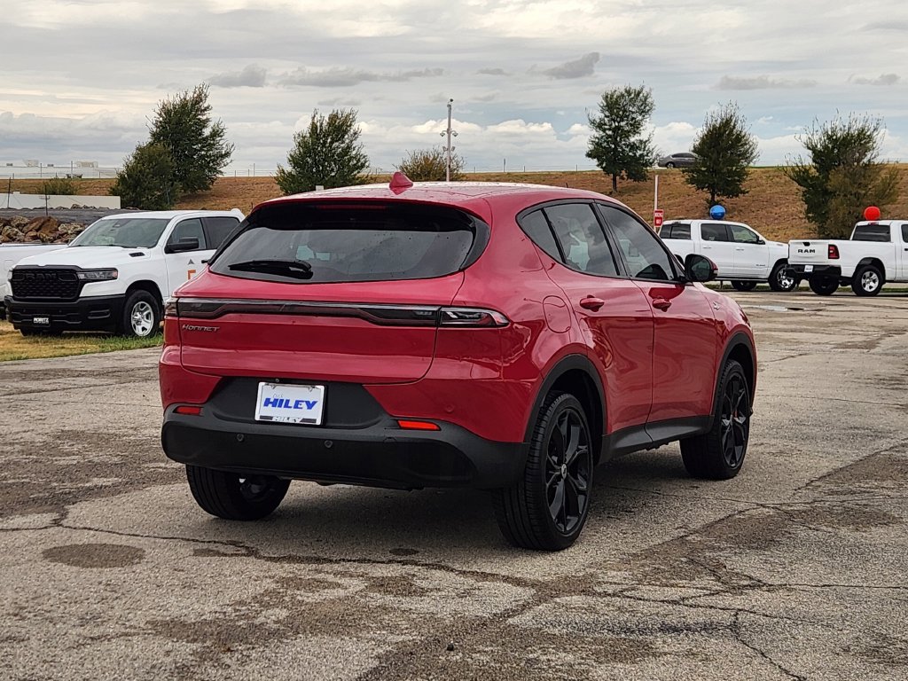 Used 2023 Dodge Hornet GT w/ Cold Weather Group AWD/4WD image 8