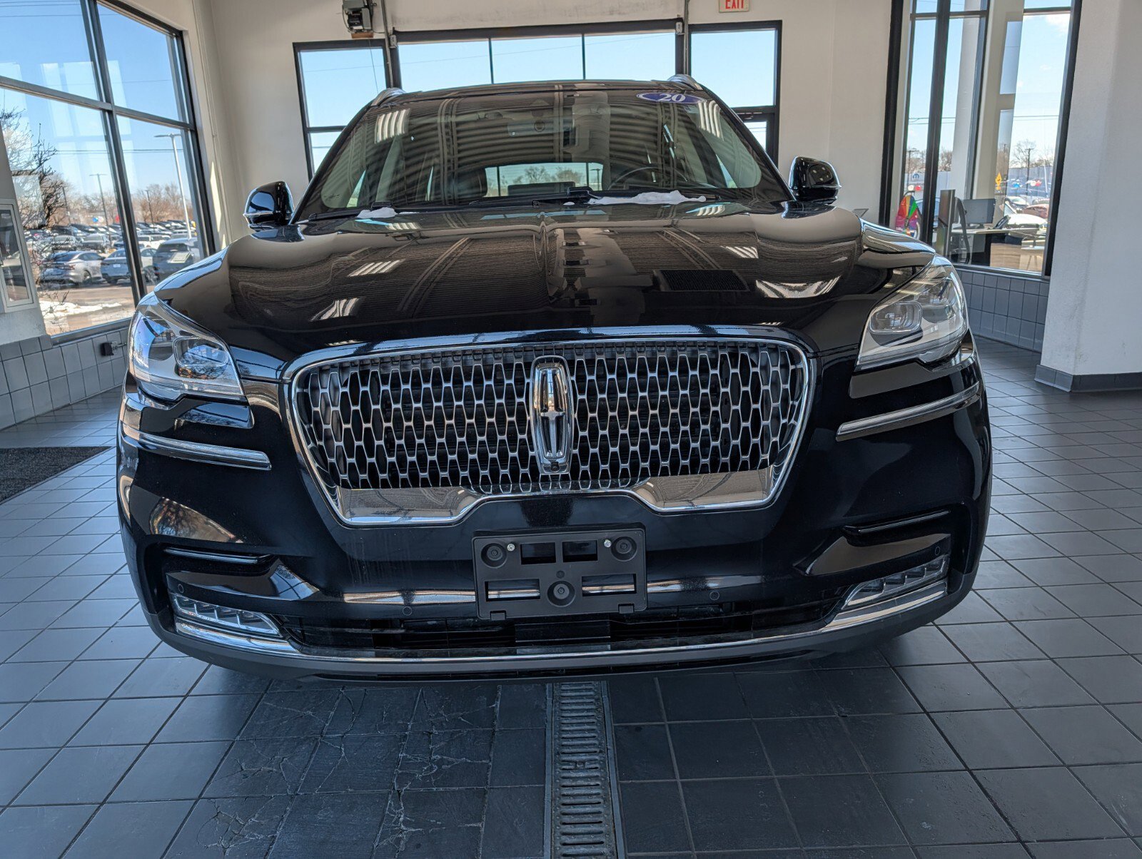 Used 2020 Lincoln Aviator Reserve w/ Equipment Group 202A image 6